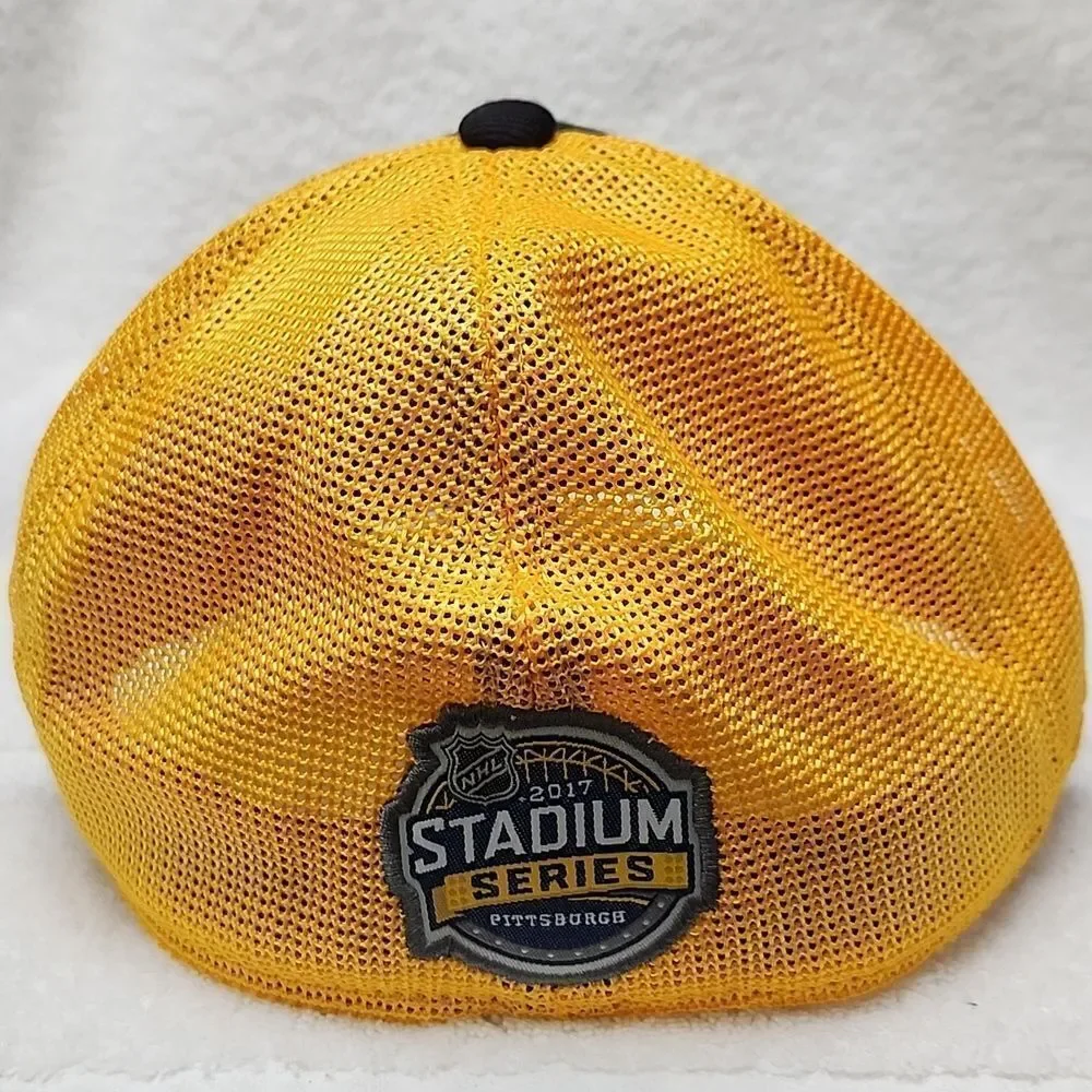 Reebok Pittsburgh Penguins 2017 Stadium Series Stretchfit Hat - New